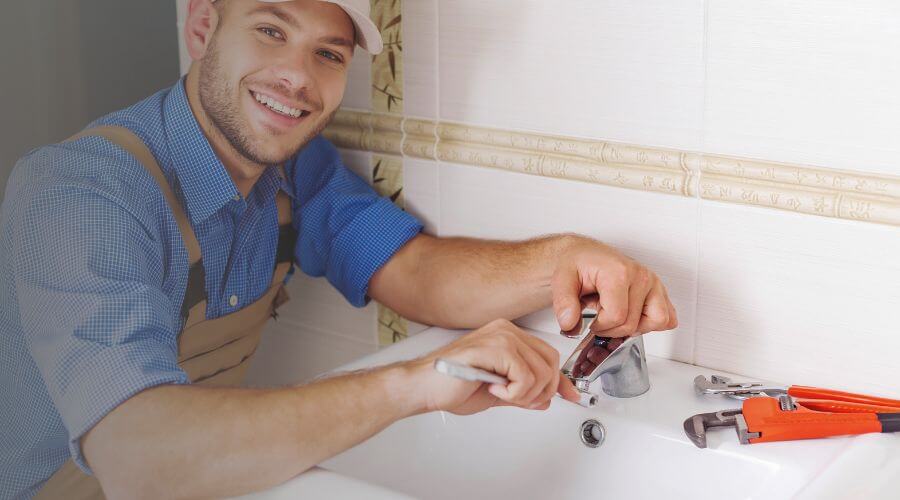 Handle or spout repair in Maywood, MO